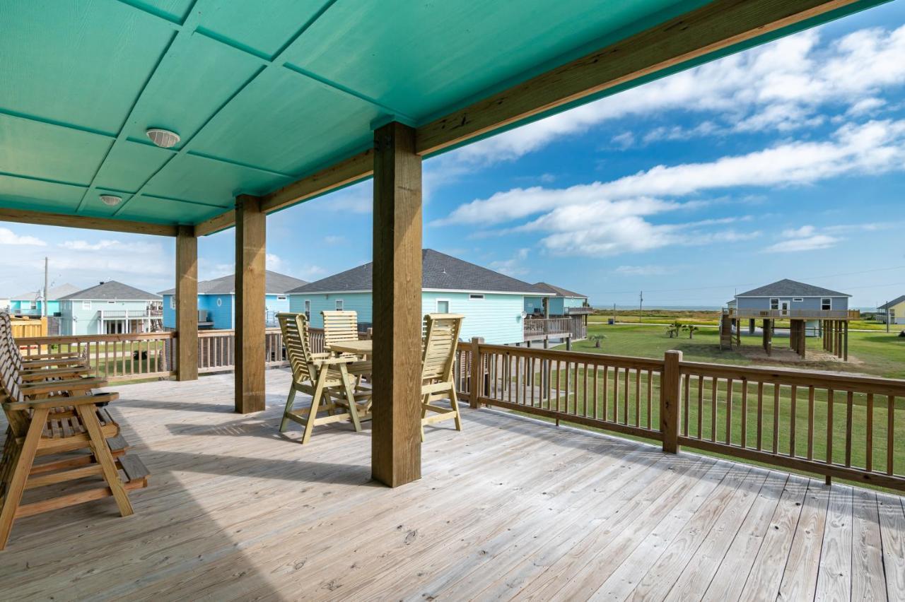 Stylish 4Br Crystal Beach Retreat Walk To Beach Bolivar Peninsula Εξωτερικό φωτογραφία